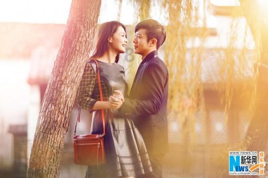 无锡铁路六站联动，110名无锡书法家向旅客送春联，送祝福